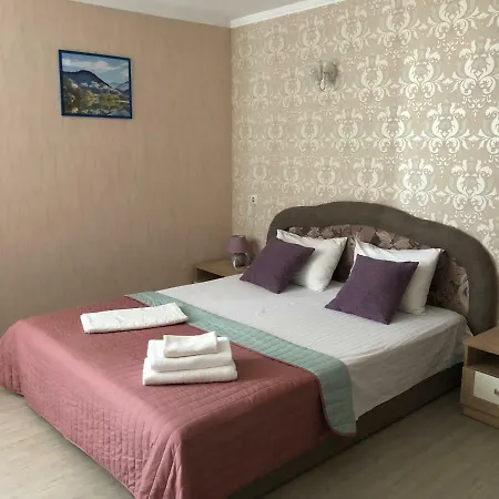 Zhuliany Hotel 3*