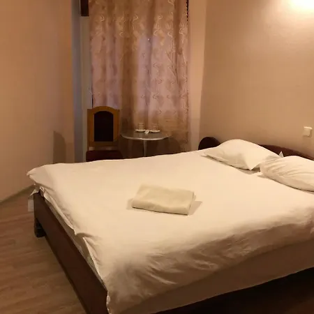 فندق Zhuliany 3*